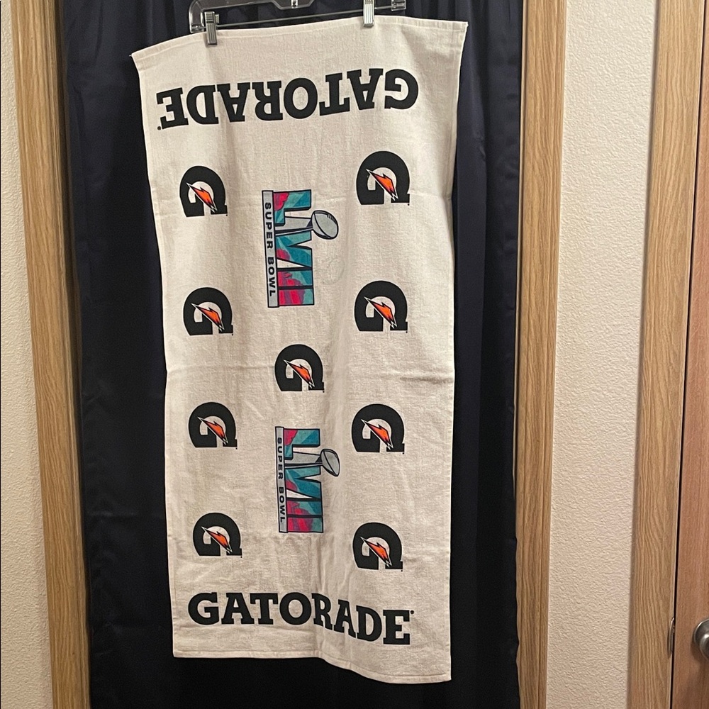 Wincraft Gatorade Superbowl LIVII sideline towel